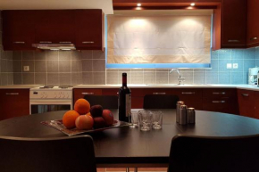 Comfy house with private garden & view, close to Kyparissia Castle